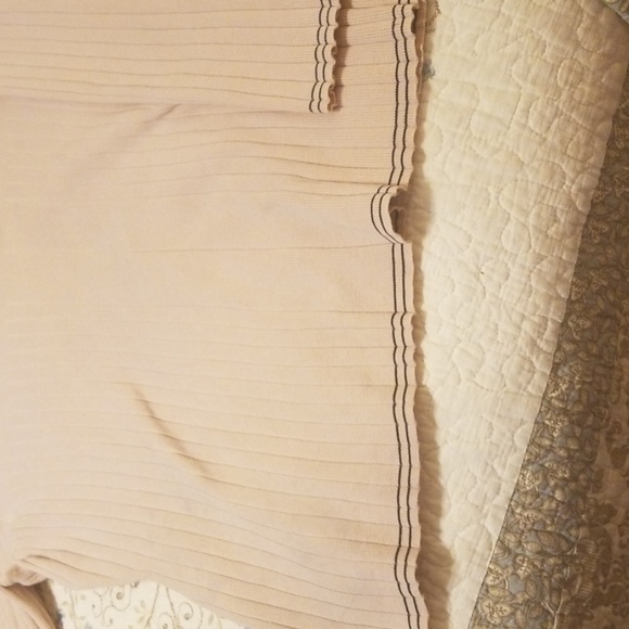 Sweater - Picture 6 of 6